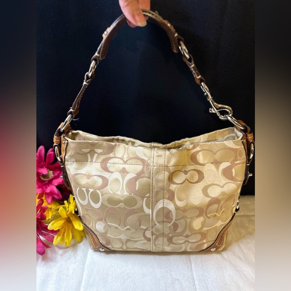 Super Classic Coach F13980 Carly Optic Signature Handbag w/Leather Strap & Trim - Picture 2 of 16